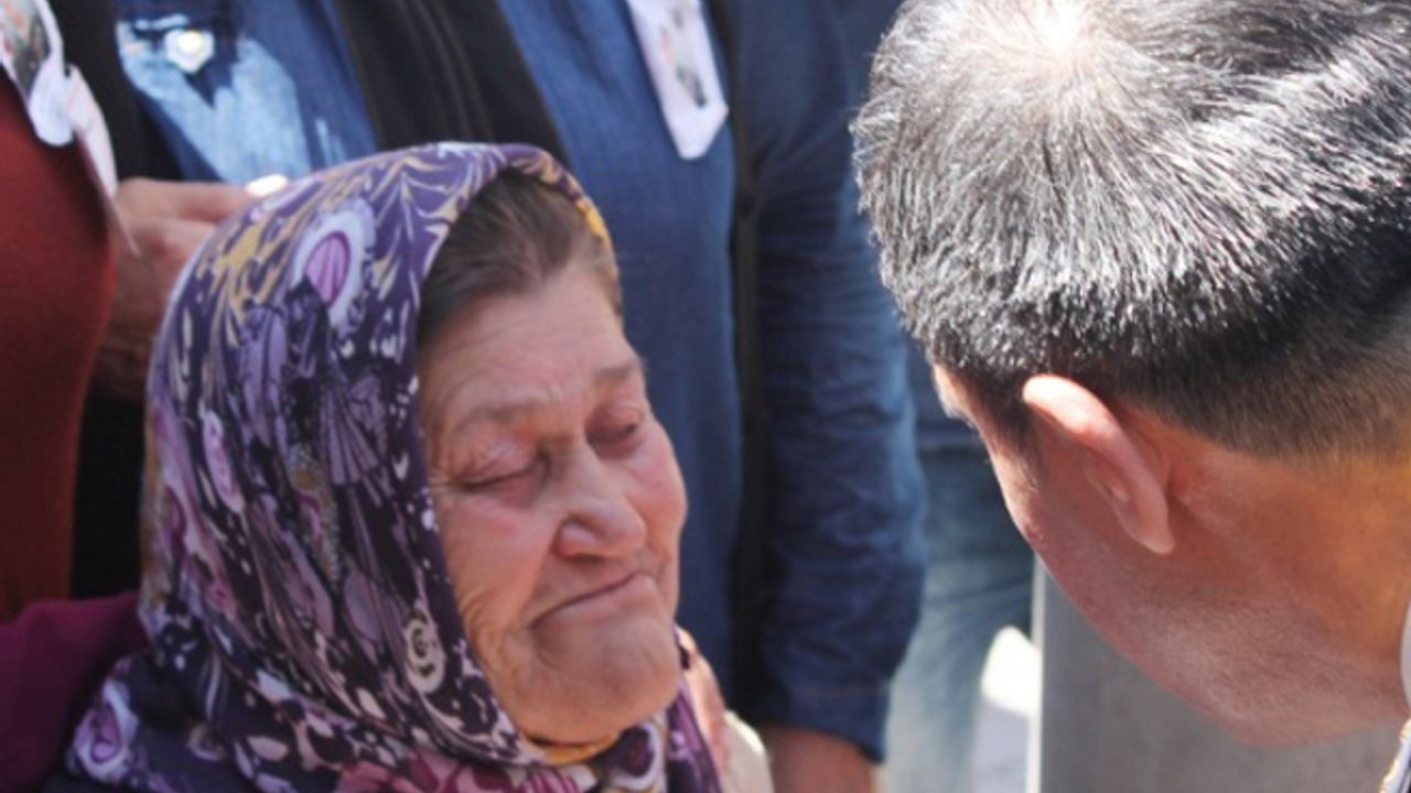 ŞEHİT ÖMER HALİSDEMİR’İN ANNESİ HAYATINI KAYBETTİ
