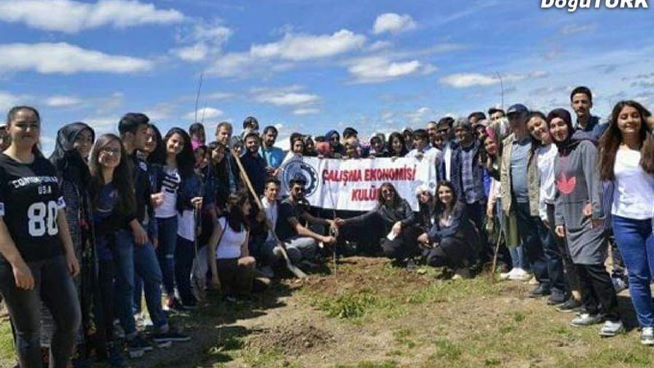 ÇEKO öğrenci kulübü 15 Temmuz şehitlerini unutmadı