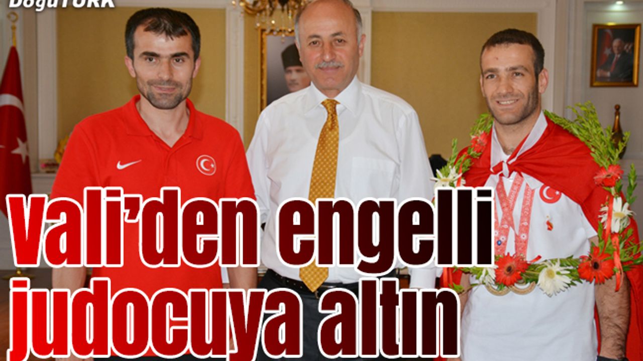 Engelli milli judocuya altın hediye edildi