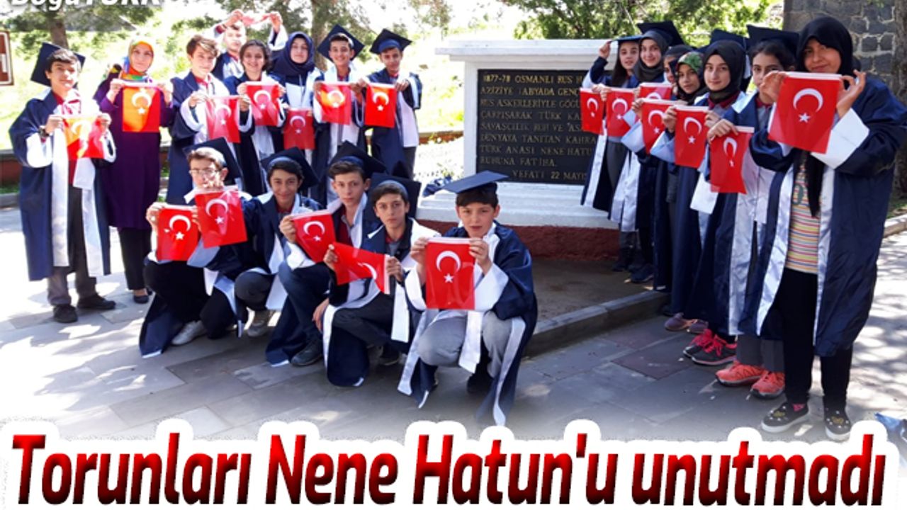 Torunları mezun olurken de Nene Hatun'u unutmadılar