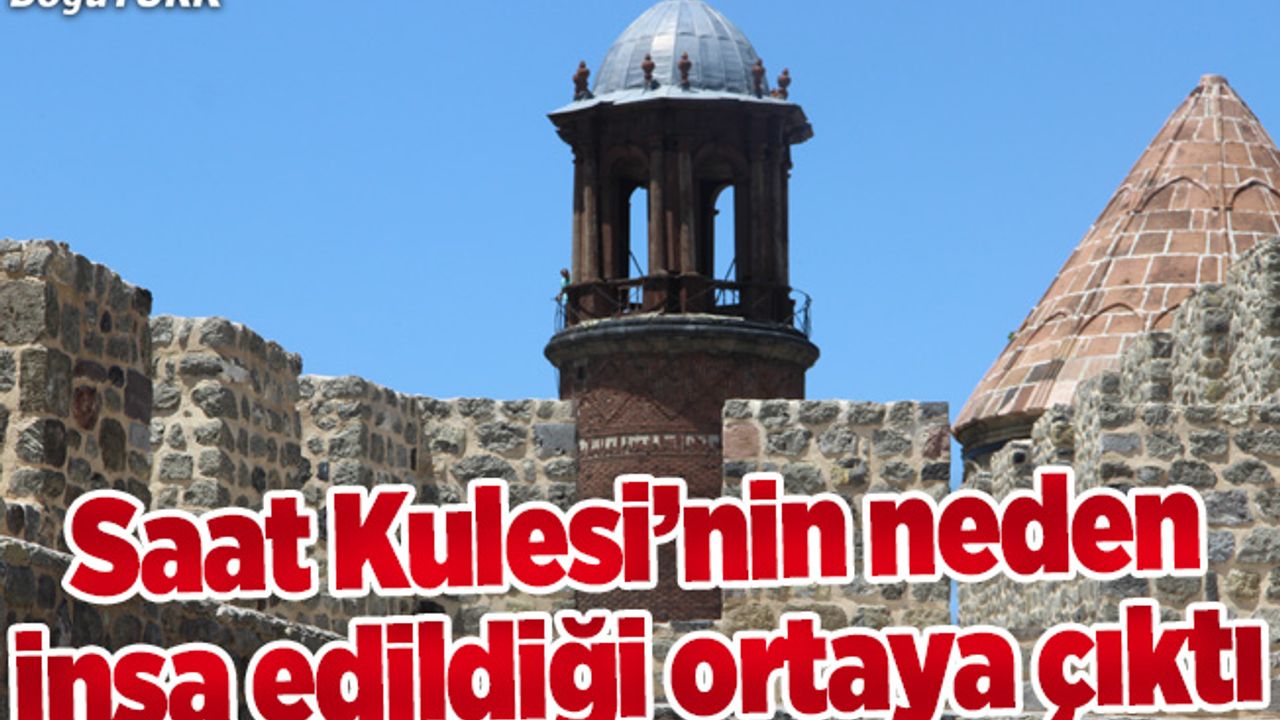 Saat Kulesi kale mescidinin minaresi olarak inşa edildi