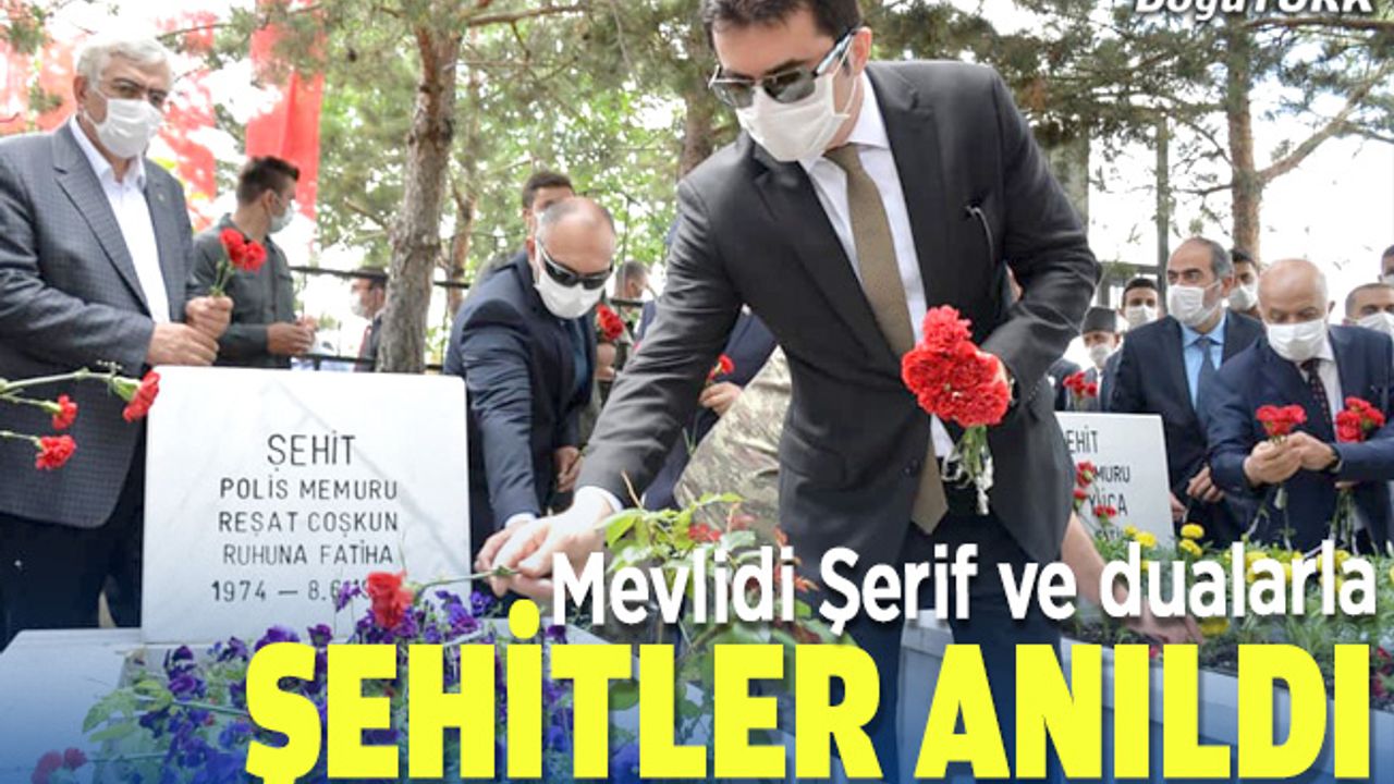 15 Temmuz şehitleri mezarları başında anıldı