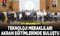 Teknoloji meraklıları akran eğitimlerinde buluştu