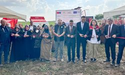 Pasinler’de 86 tarım makinesi teslim edildi