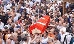 Muammer Hoca dualarla uğurlandı