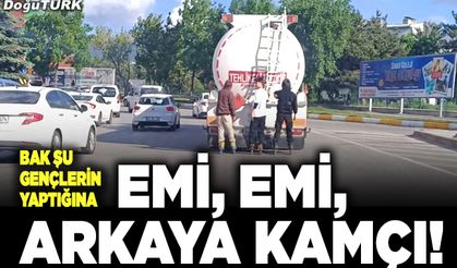Emi, emi, arkaya kamçı!