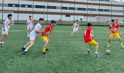 ‘Sokaklar Bizim’ futbol turnuvası başladı