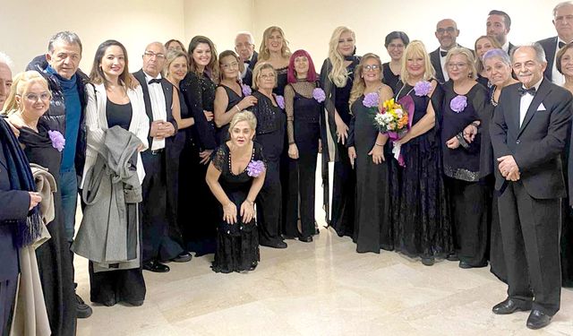 Sanat Müziği Korosu, mest etti