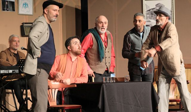 ‘3 Kuşak Erzurum’ oyunu tam not aldı