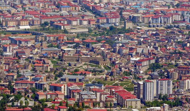Erzurum’un mülki kadrosunda değişim rüzgârı