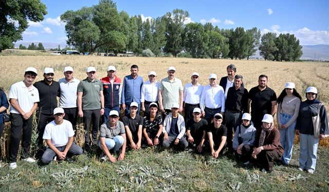 Tarım Lisesi’nde ilk hasat heyecanı