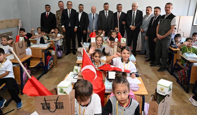 Yeni eğitim-öğretim yılı coşkuyla başladı