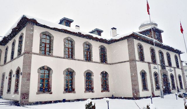 Erzurum Kongre Binası tartışması büyüyor