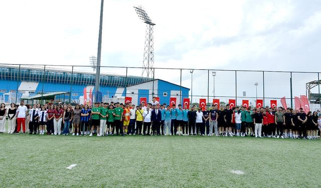 ‘Sokaklar Bizim’ futbol turnuvası başladı