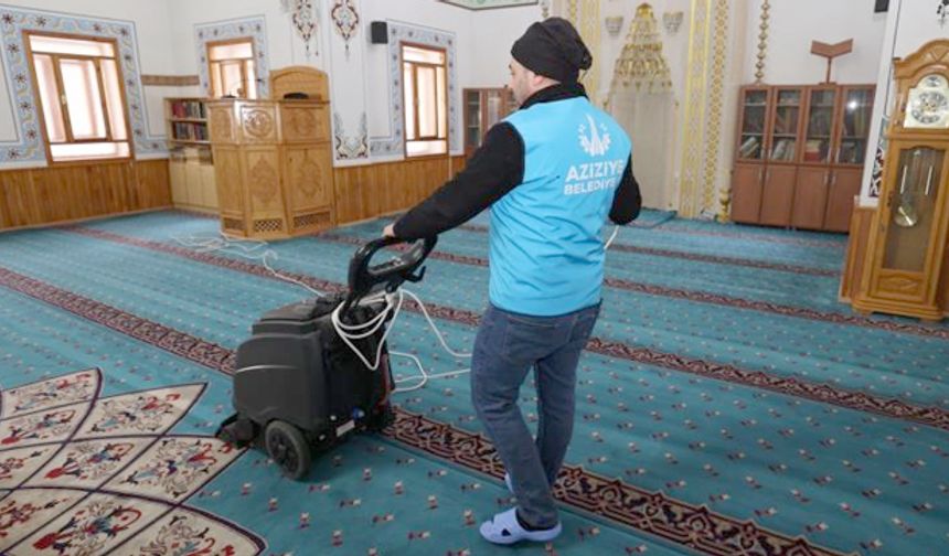 Aziziye’de camiler Ramazan’a hazırlanıyor