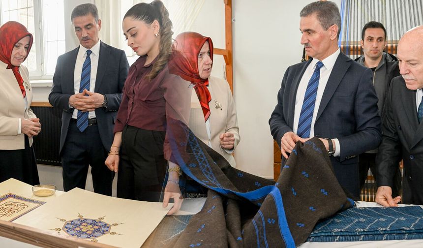 “Sanatın Diliyle Değerlerimiz” sergisi