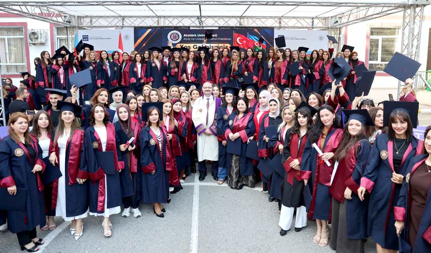 ATAUNİ mezunları Bakü’de kep attı